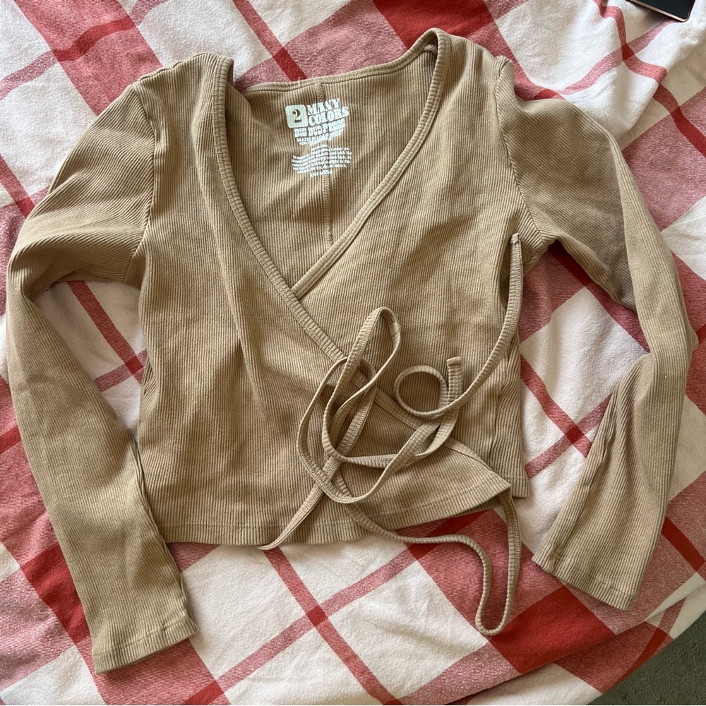 Big Bud Press Wrap Top